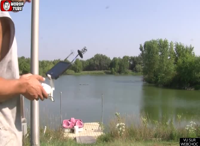 Video :He fishes by using his drone
